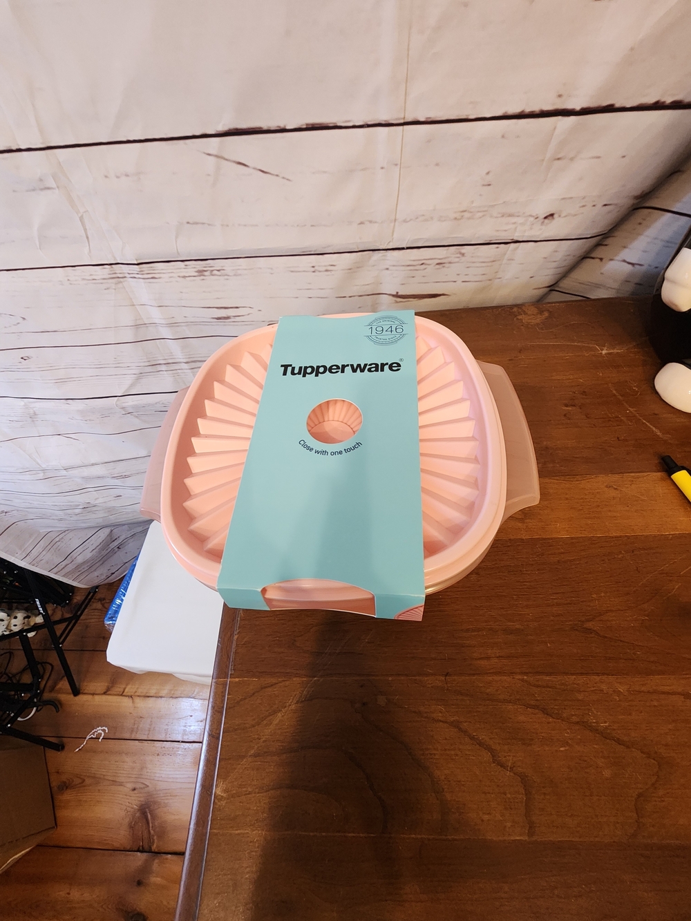 Tupperware Pink Heritage Small Bowl W/ Lid